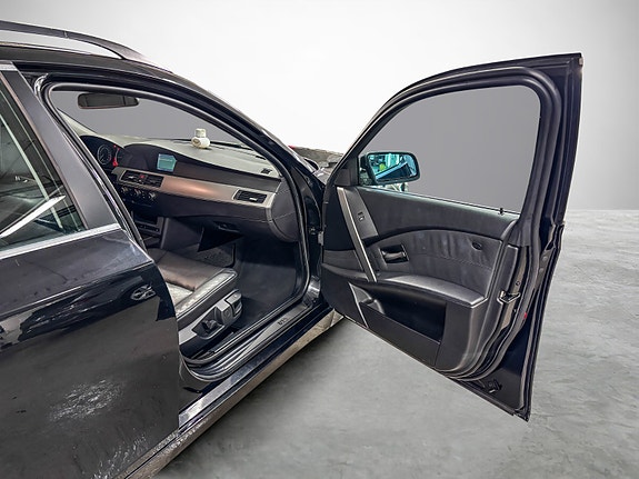 BMW 520d 18 of 28