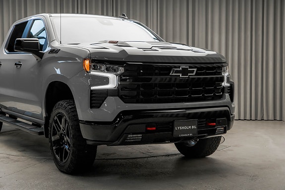 Chevrolet Silverado 1500 3 of 30