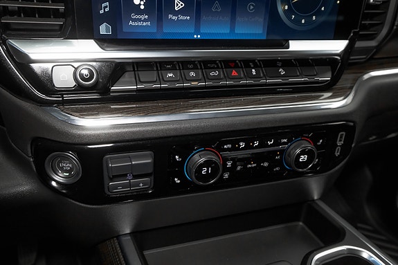 Chevrolet Silverado 1500 24 of 30