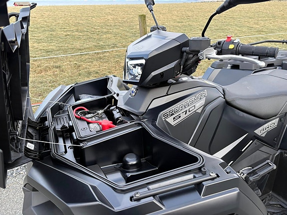 Polaris Sportsman 570 EPS Black Edition 13 of 16