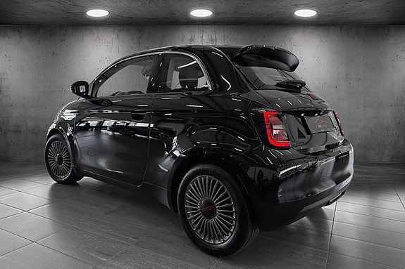 Fiat 500e 3 of 24