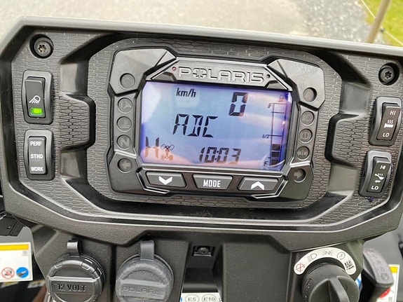 Polaris Sportsman 570 X2 EPS LE 21 of 30