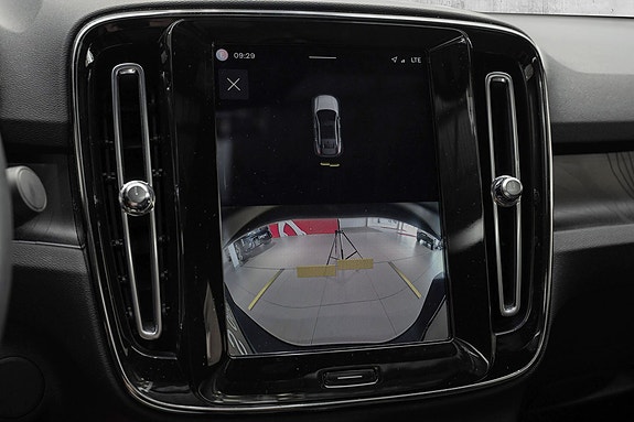 Volvo C40 12 of 30