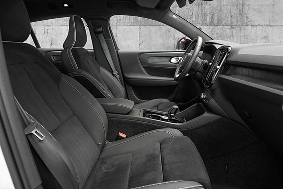 Volvo C40 29 of 30