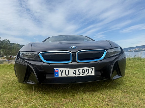 BMW i8 11 of 16