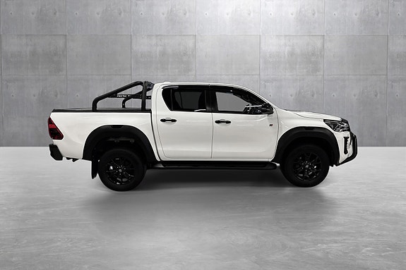 Toyota HiLux 6 of 27