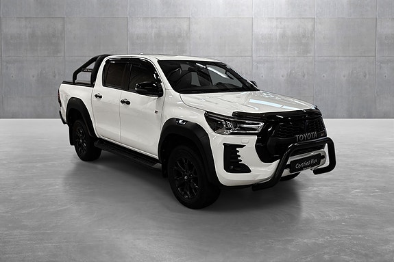 Toyota HiLux 7 of 27