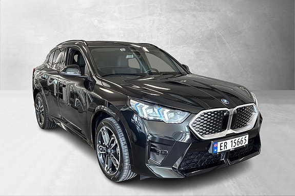 BMW iX2 8 of 30