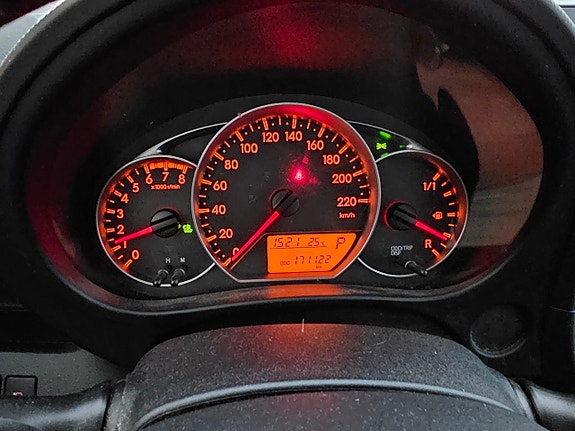 Toyota Verso-S 15 of 30
