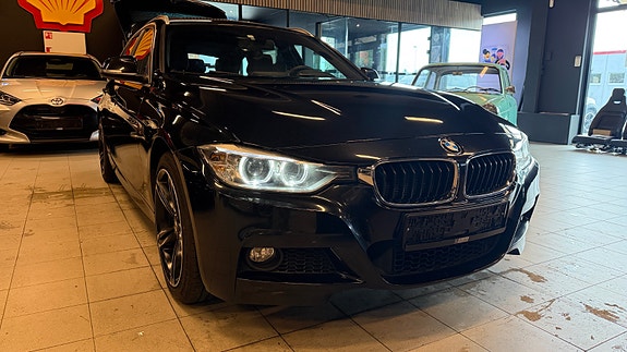 BMW 320d 2 of 30