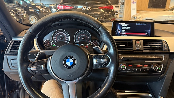 BMW 320d 15 of 30