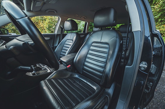 Volkswagen Passat Alltrack 16 of 30