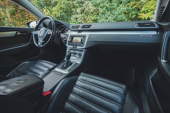 Volkswagen Passat Alltrack 22 of 30