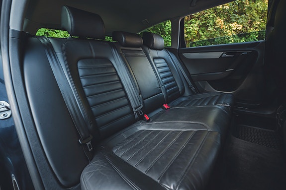 Volkswagen Passat Alltrack 19 of 30