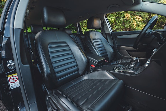 Volkswagen Passat Alltrack 18 of 30
