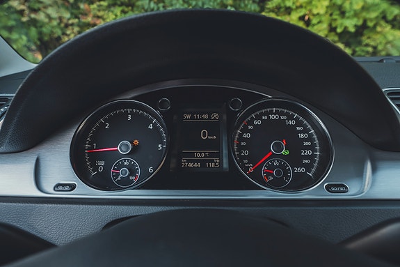 Volkswagen Passat Alltrack 24 of 30