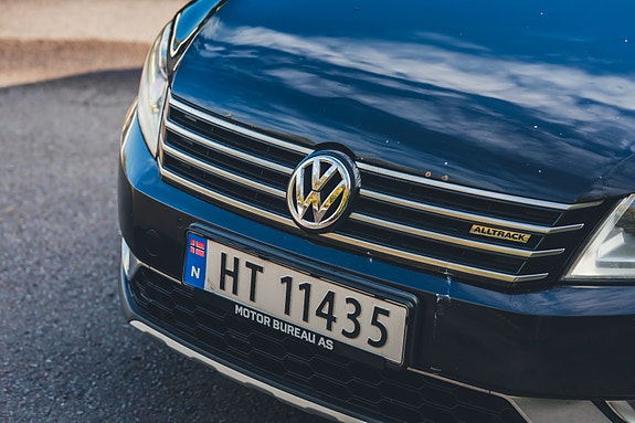 Volkswagen Passat Alltrack 6 of 30