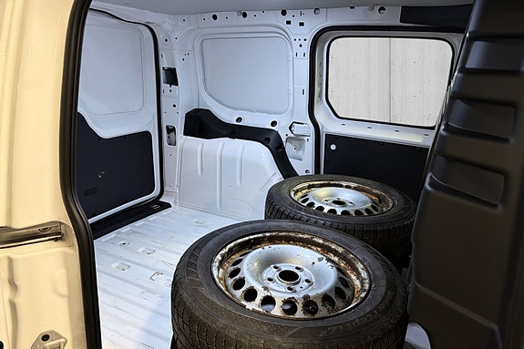 Volkswagen Caddy 15 of 23