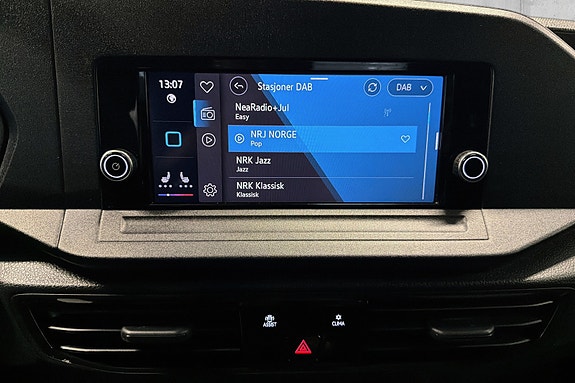 Volkswagen Caddy 18 of 23