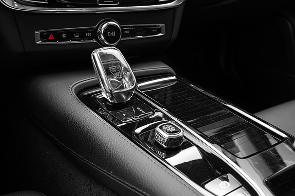 Volvo V90 13 of 29