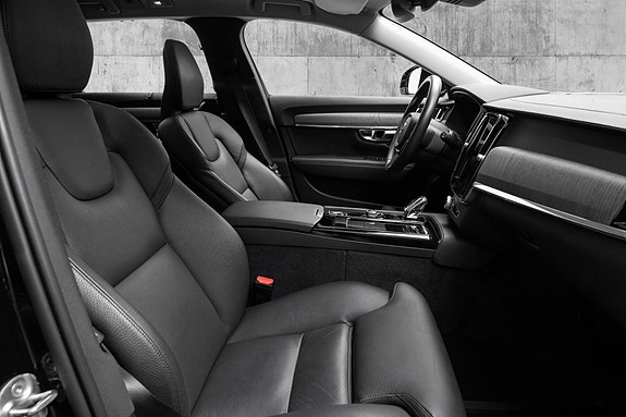 Volvo V90 28 of 29