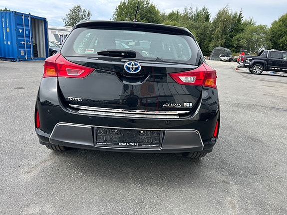 Toyota Auris 11 of 29