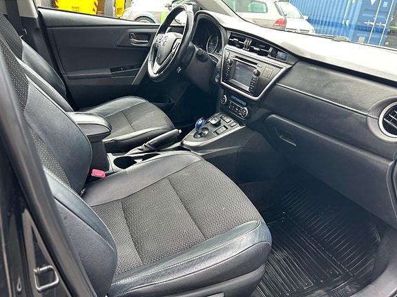 Toyota Auris 20 of 29