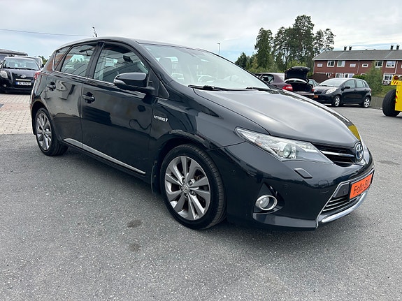 Toyota Auris 3 of 29