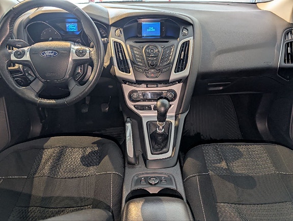 Ford Focus 10 of 28