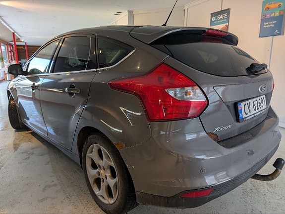 Ford Focus 3 of 28