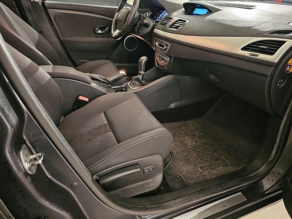 Renault Megane 12 of 30