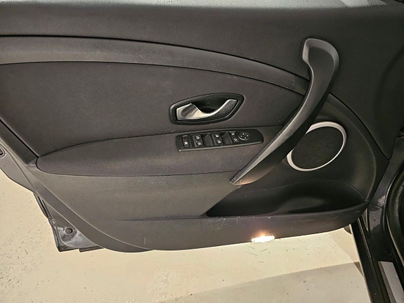 Renault Megane 23 of 30