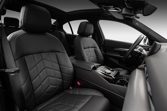 BMW i5 24 of 30