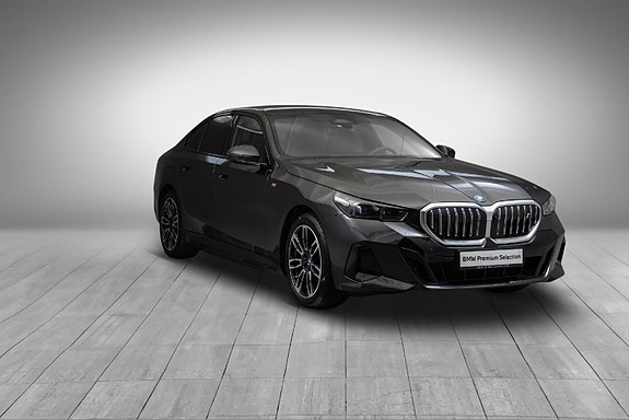 BMW i5 7 of 30