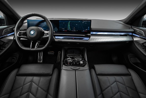 BMW i5 18 of 30