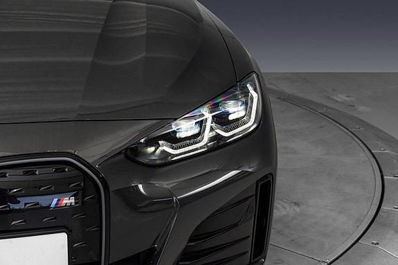 BMW i4 13 of 30