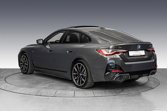 BMW i4 5 of 30