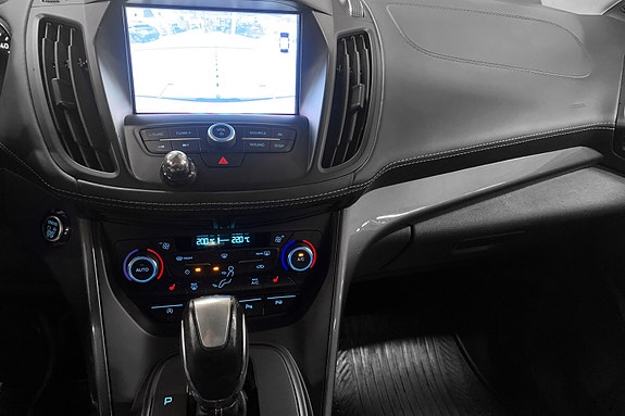 Ford Kuga 11 of 16