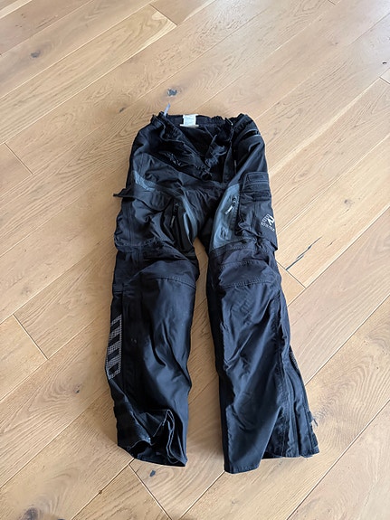 Triumph Bonneville T120 Black 16 of 22