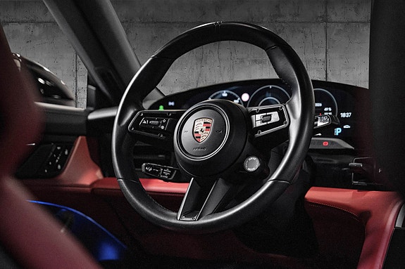 Porsche Taycan 4 22 of 30