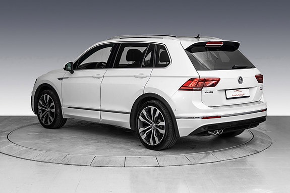 Volkswagen Tiguan 5 of 30