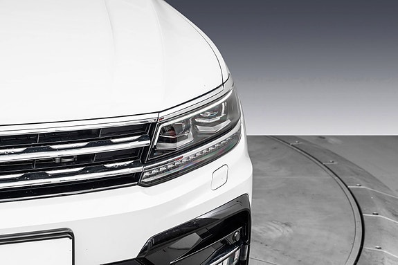 Volkswagen Tiguan 16 of 30