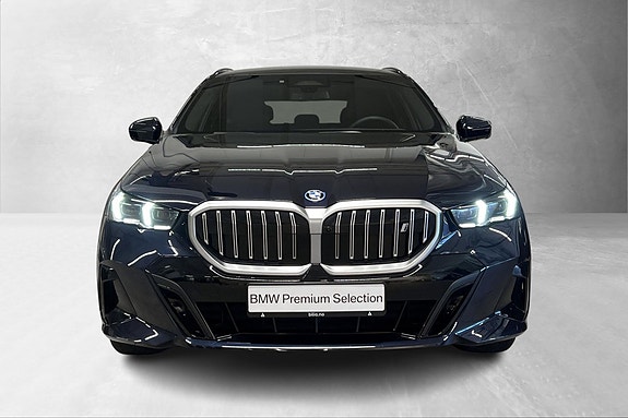 BMW i5 2 of 21