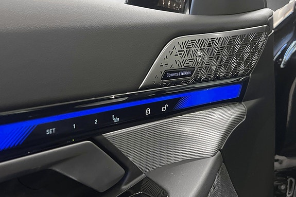 BMW i5 15 of 21