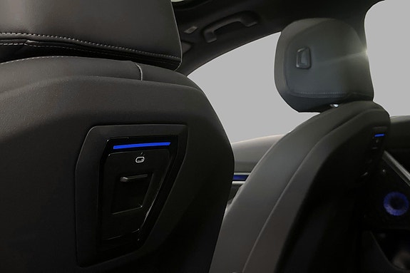 BMW i5 19 of 21