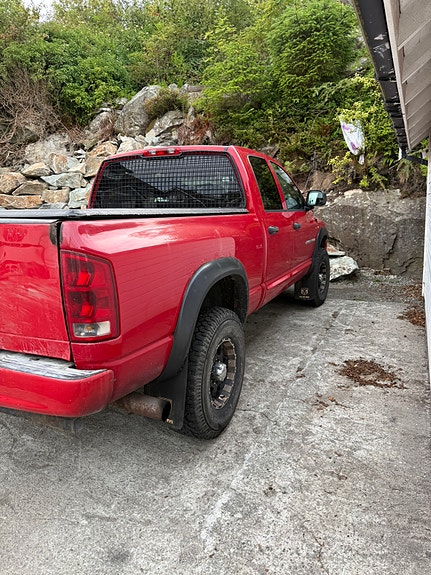 Dodge RAM 3500 8 of 15
