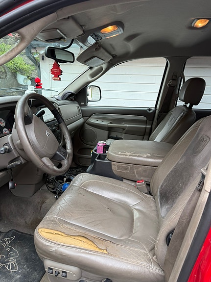 Dodge RAM 3500 12 of 15