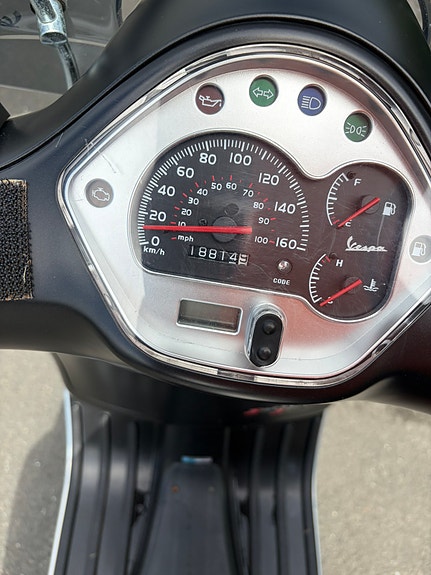 Vespa GTS 300 5 of 5
