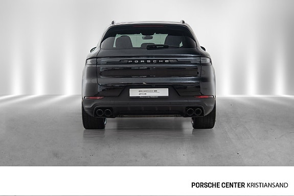 Porsche Cayenne 5 of 30