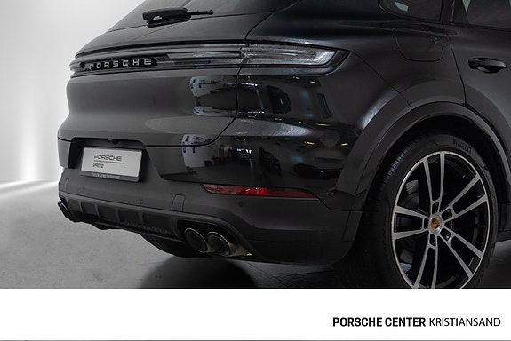 Porsche Cayenne 8 of 30